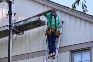 Mid Install Siding Bloomfield. Level Up Improvement