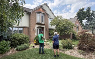Who Installs Vinyl Siding Near Me? Your Complete Guide