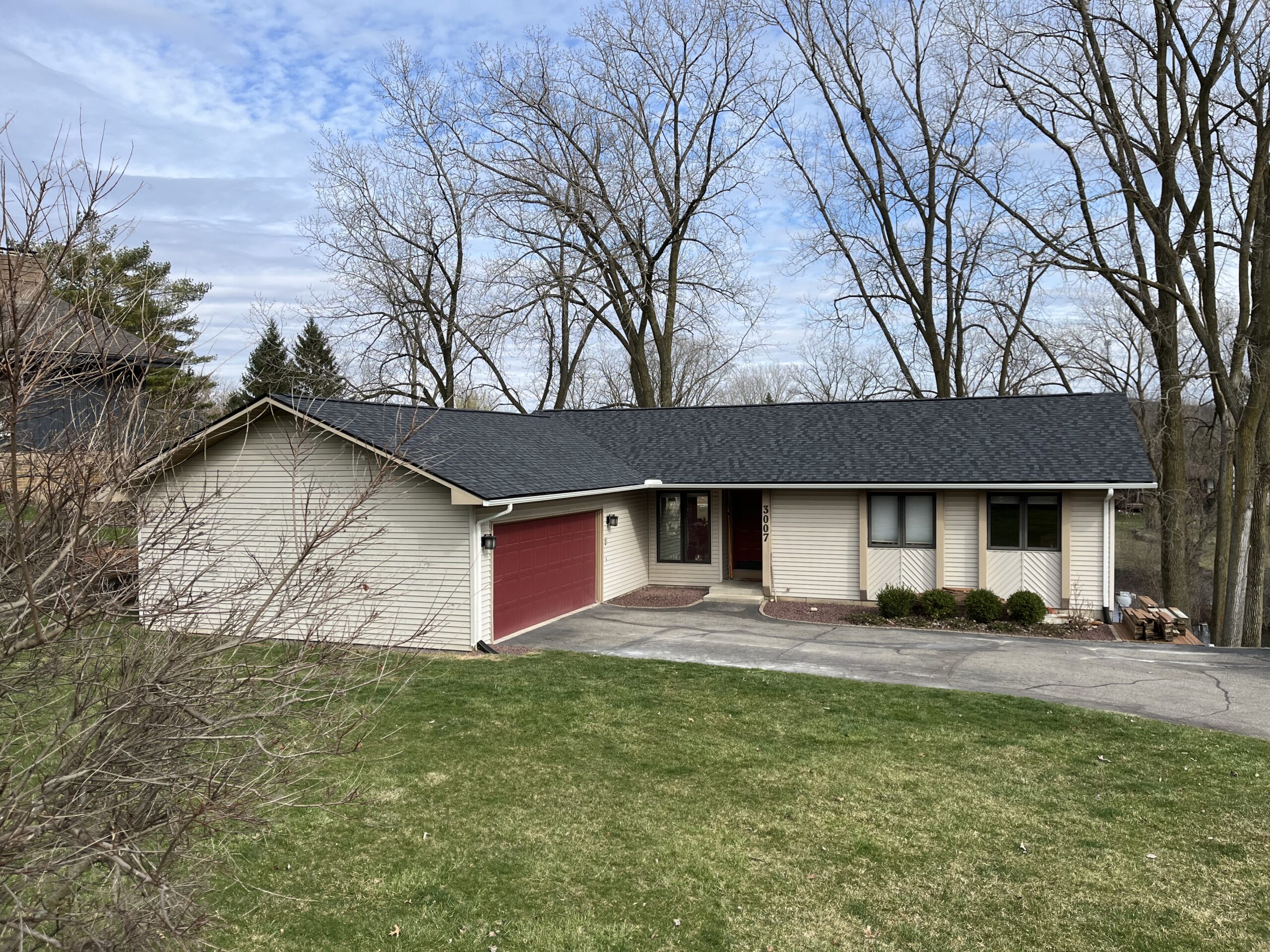 Level Up Improvement - Landmark Pro Roof In Brighton, MI