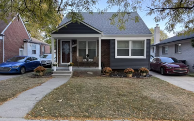 Siding Done Right in Redford: A Fresh Start with Mastic Ply Gem Natural Slate