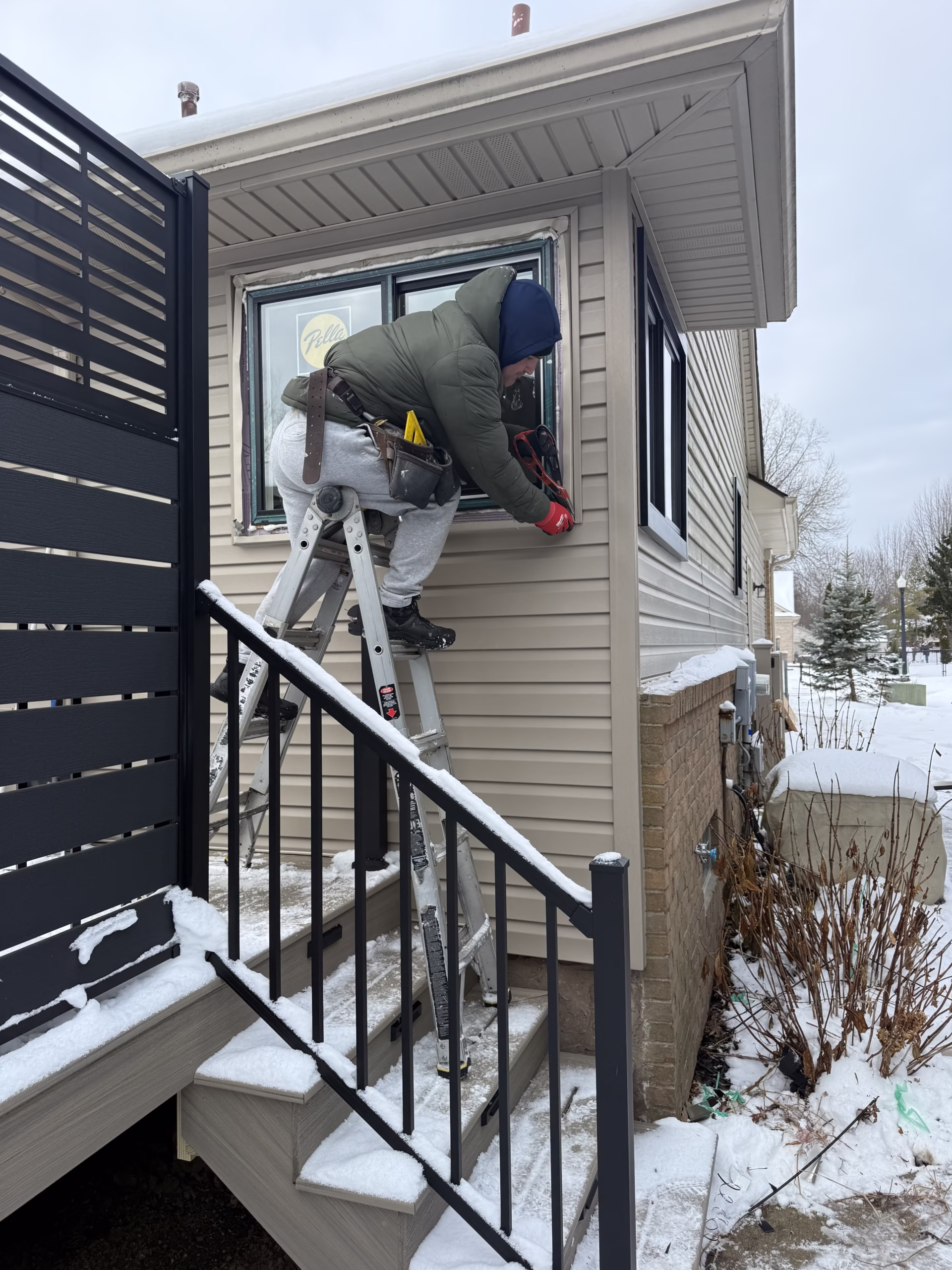 Level Up Improvement - Flat Rock, MI - Black Pella 250 WIndows