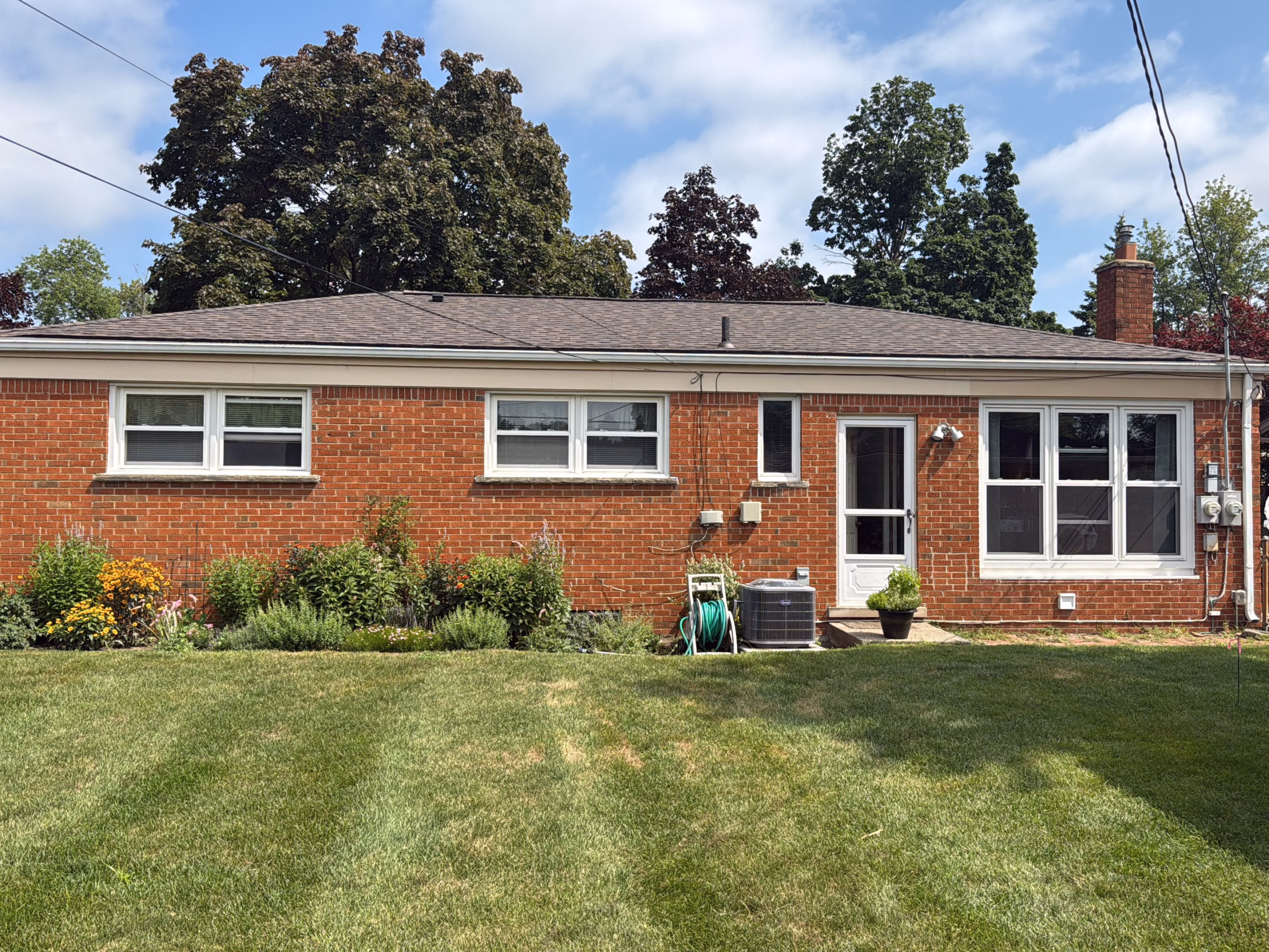Livonia roof replacement